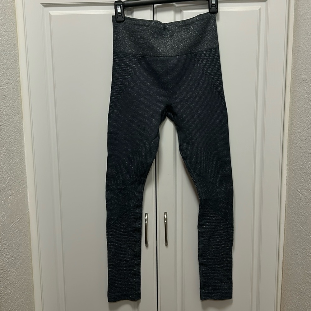 Athleta silver and gray high rise stretch leggings